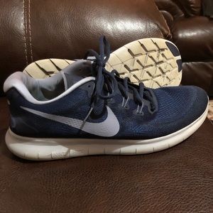 Nike Free RN men’s shoes size 9.5